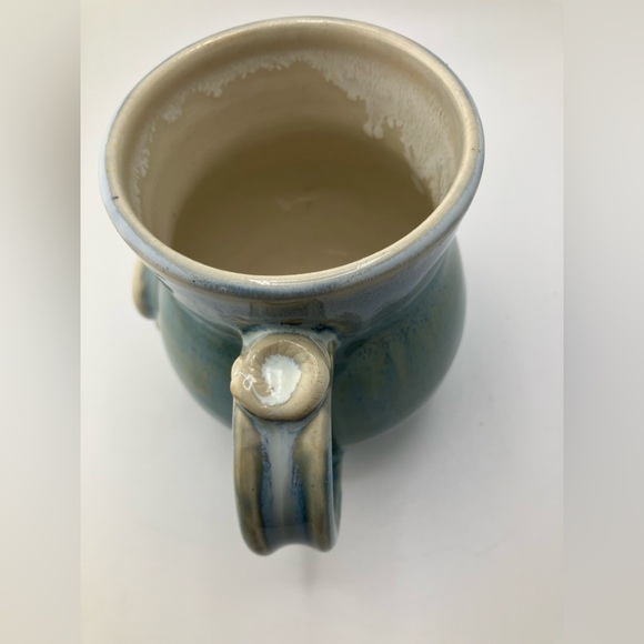 Handcrafted Blue Ceramic Mug with Shell Design - Picture 5 of 8